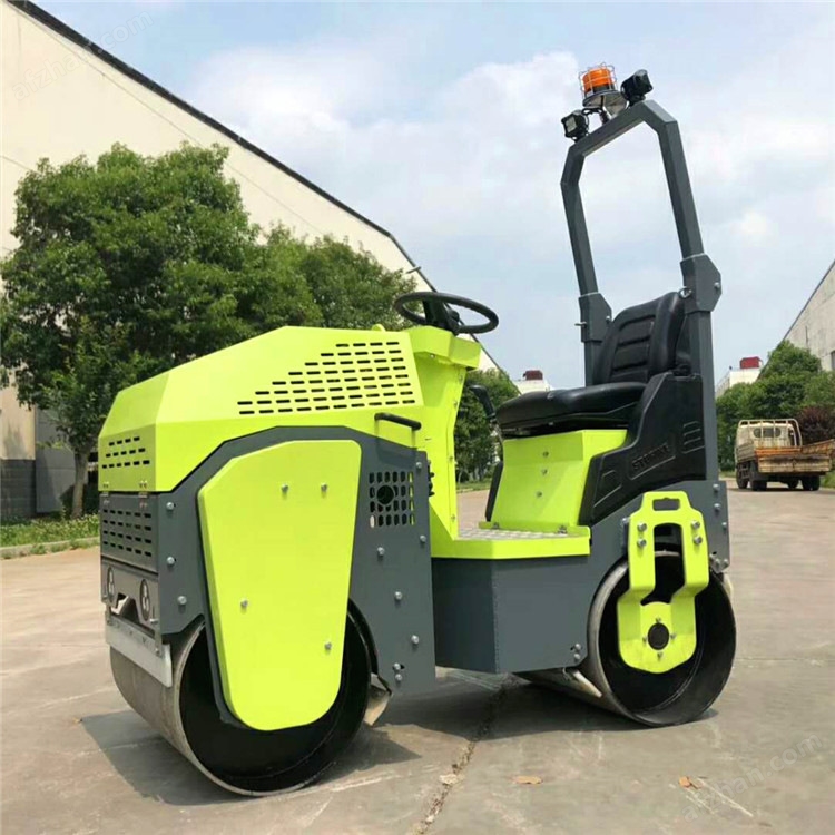思拓瑞克小型压路机厂家沥青草坪压实机批发(图2)